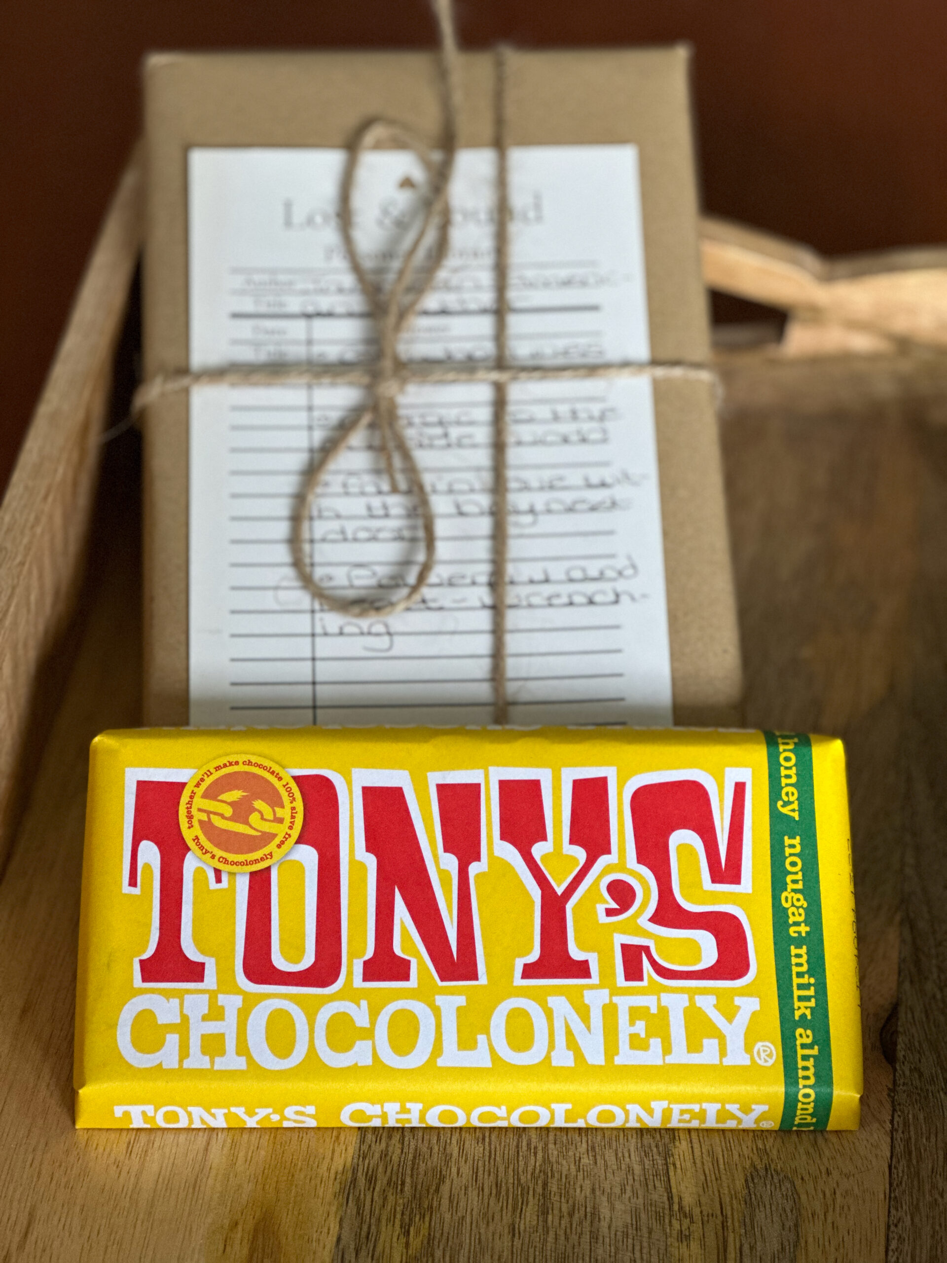 Blind date with a book Chocolate box (Adult) - Image 4